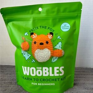 The Woobles Felix the Fox Crochet Kit - Orange and White
